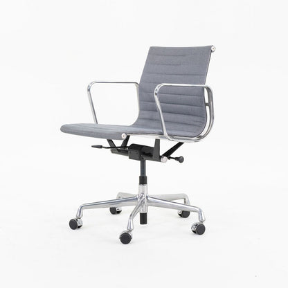 Aluminum Group Management Desk Chair