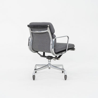 Eames Soft Pad Management Chair, Model EA417