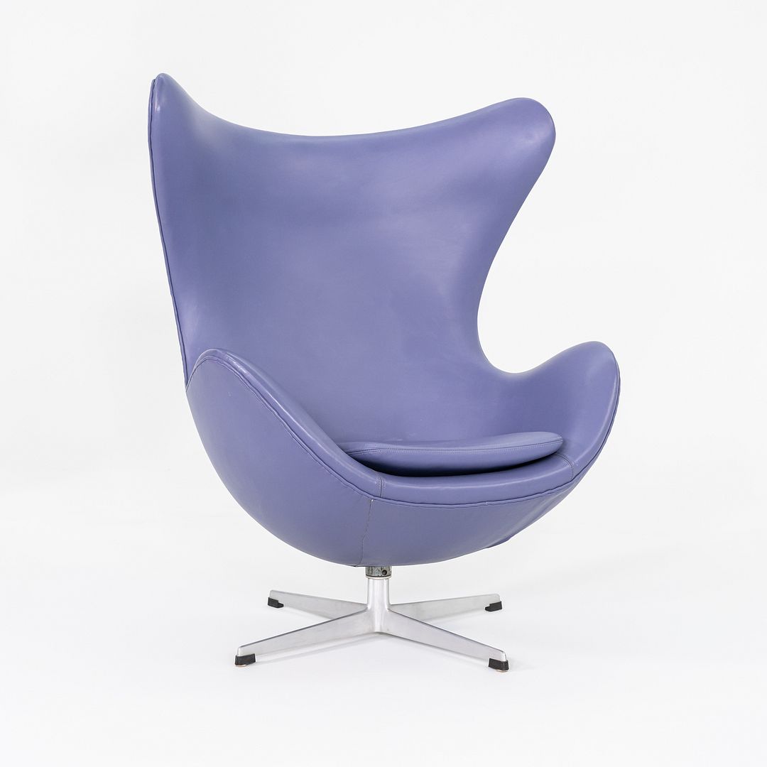 Egg Lounge Chair, Model 3316