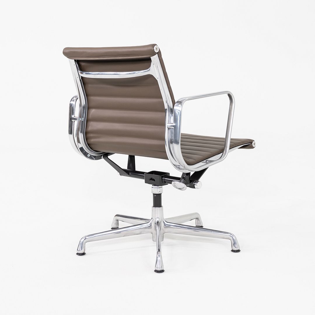 Aluminum Group Management Desk Chair, Model EA334