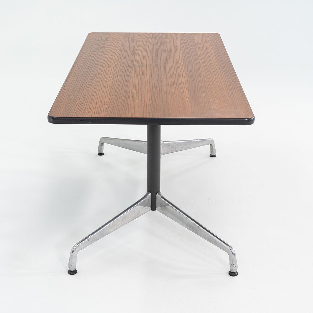 Segmented Conference Table, Model ET187
