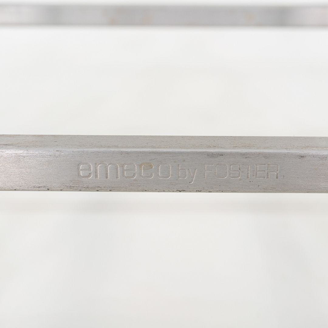 20-06 Stool