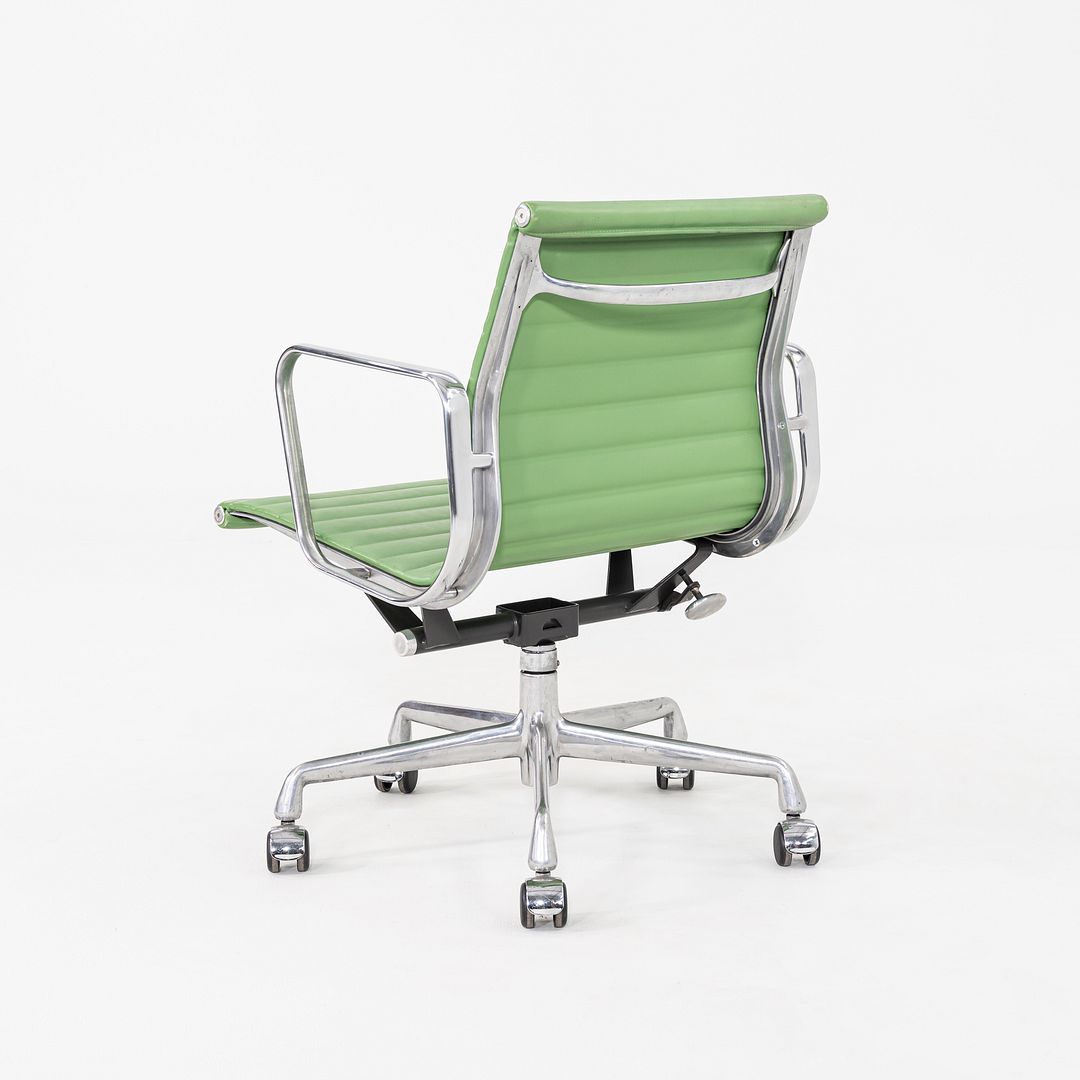 Aluminum Group Management Desk Chair, Model EA335