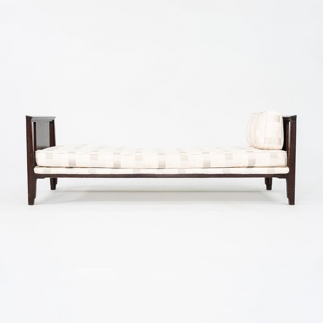 Model 5716 Daybed
