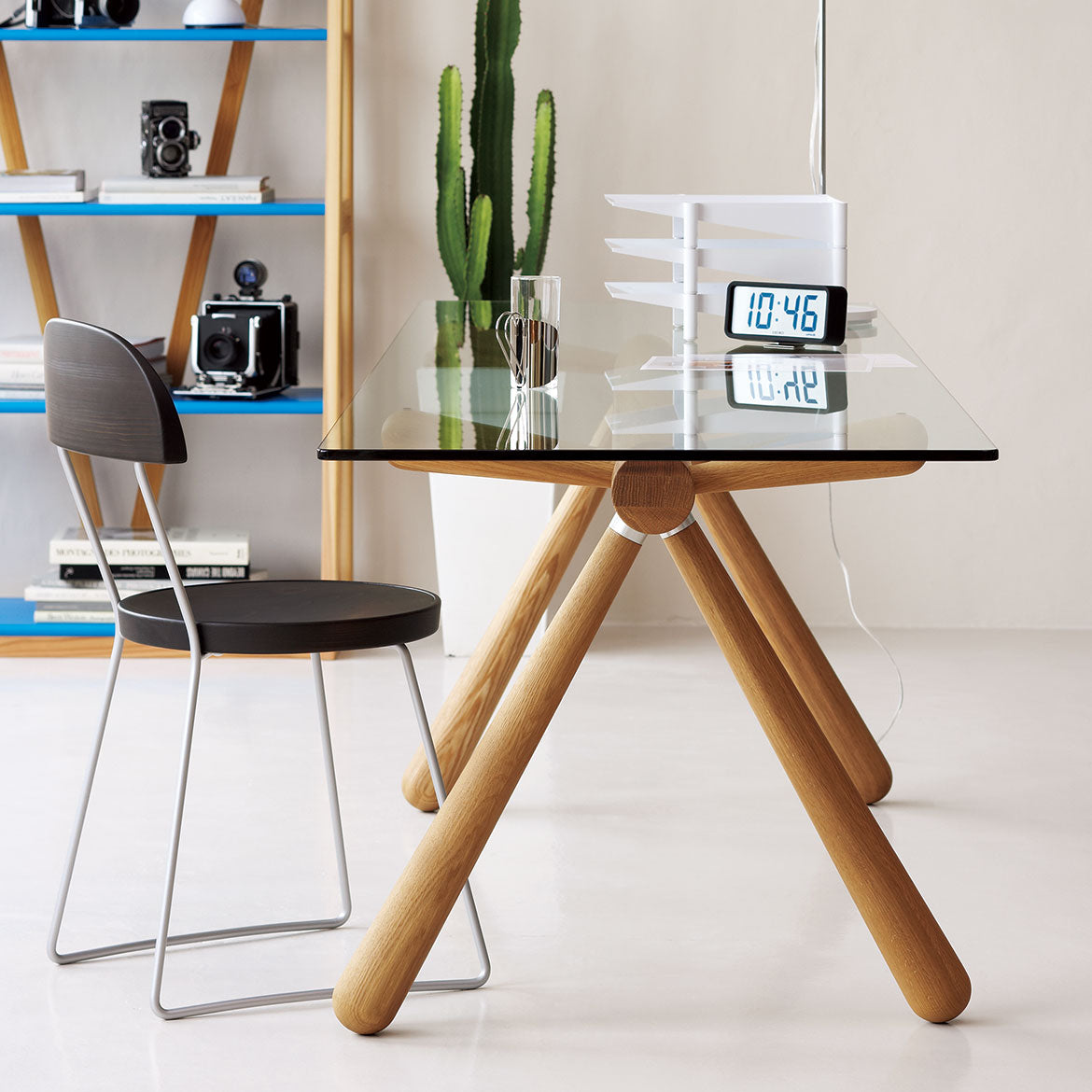 Hida Po Side Chair