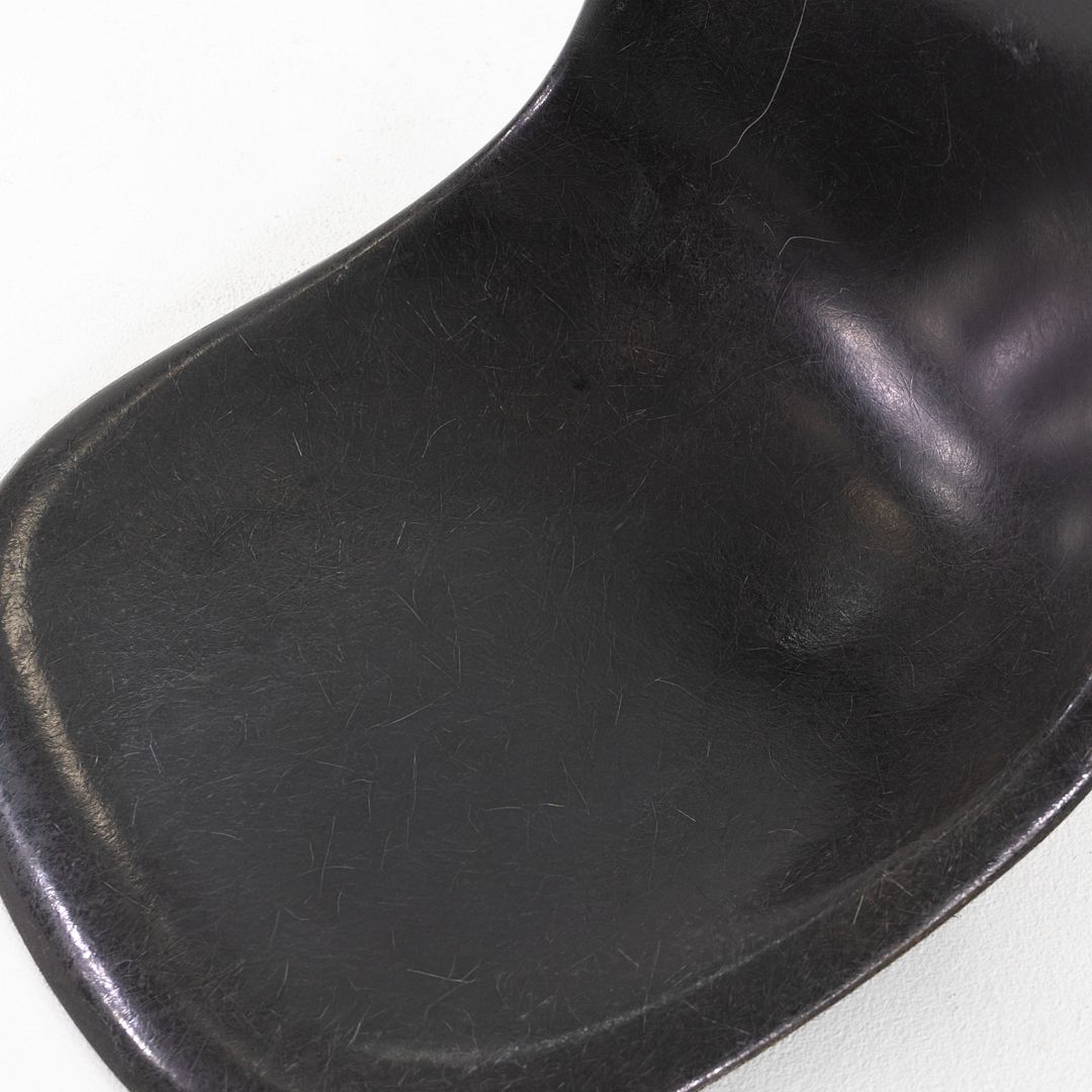Eames Fiberglass Shell