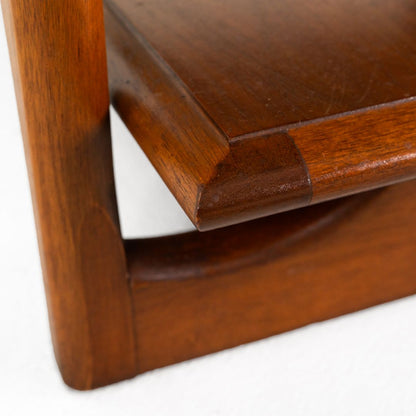 Expression Side Table, Style 1082-5