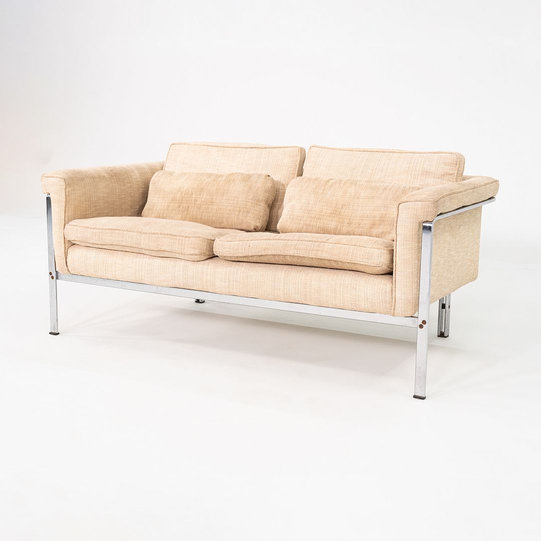 Model HB 6912 Sofa