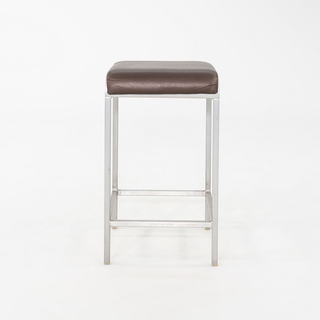 20-06 Stool