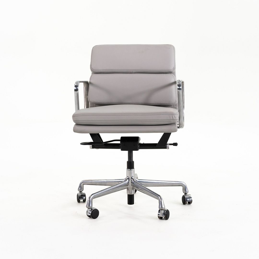 Eames Soft Pad Management Desk Chair, EA435