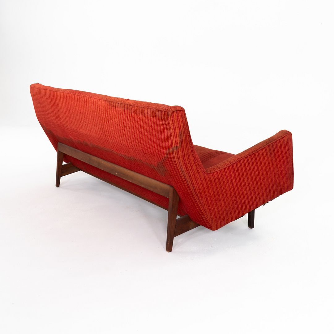 Model U-150 Sofa