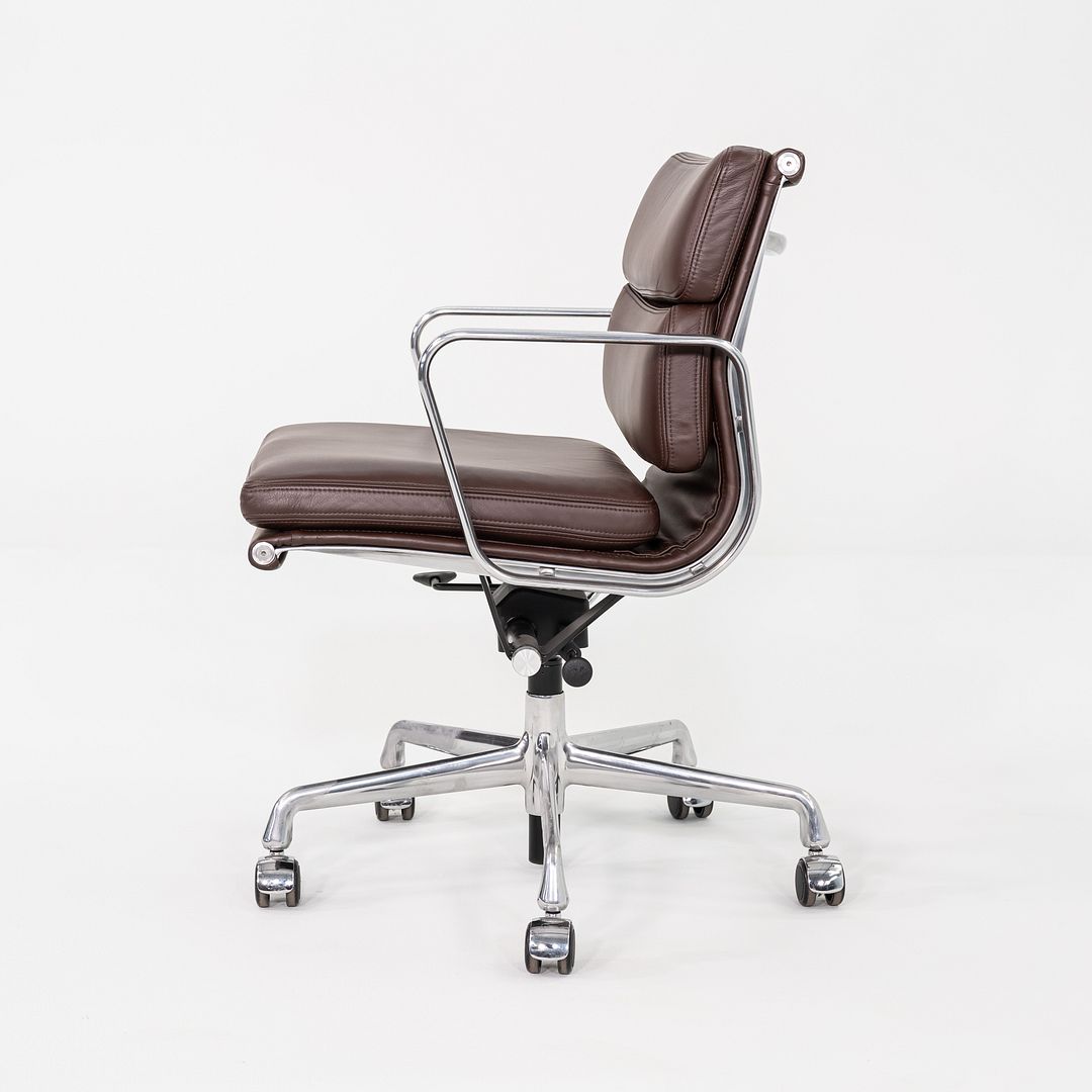 Soft Pad Management Desk Chair, EA435