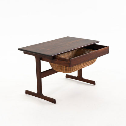 Sewing Stand, Model VM 144