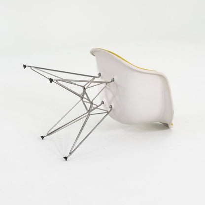 DAR Dining Armchair