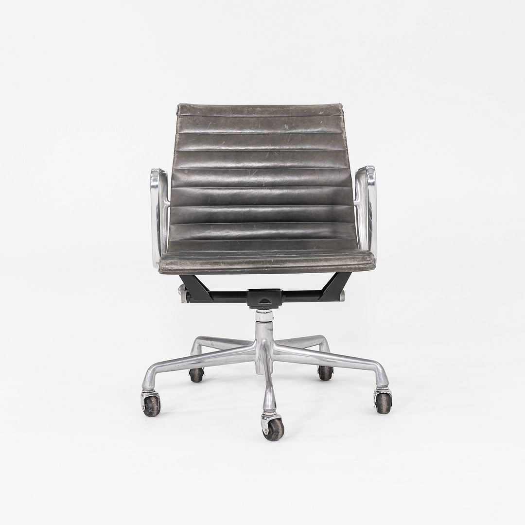 Aluminum Group Management Desk Chair, Model EA335