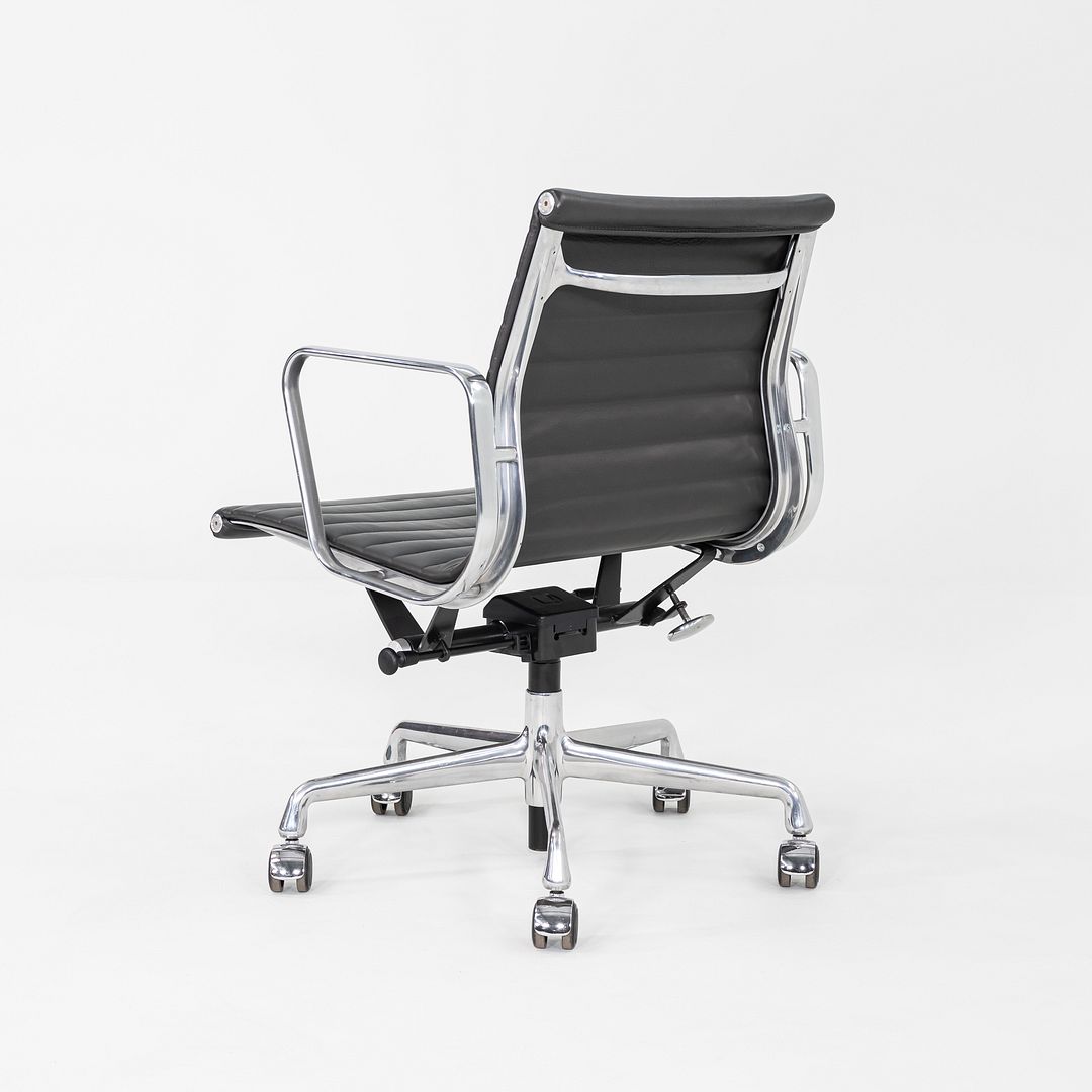 Aluminum Group Management Desk Chair, Model EA335