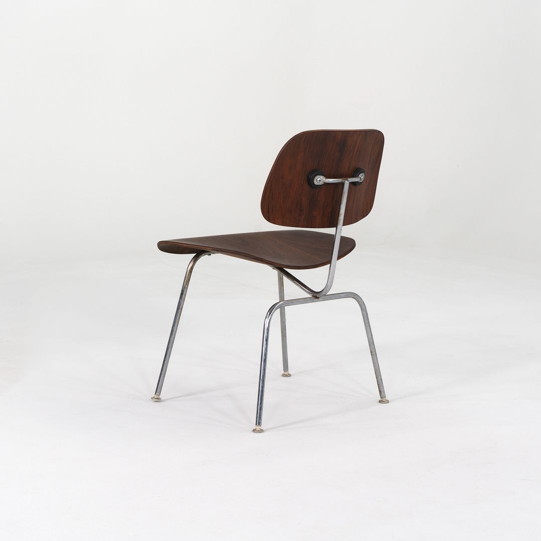 DCM Chair
