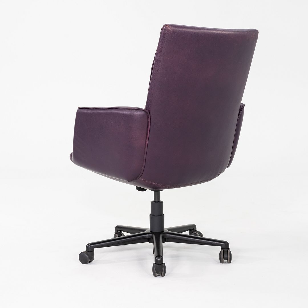 Elite Desk Chair, Model 587-5