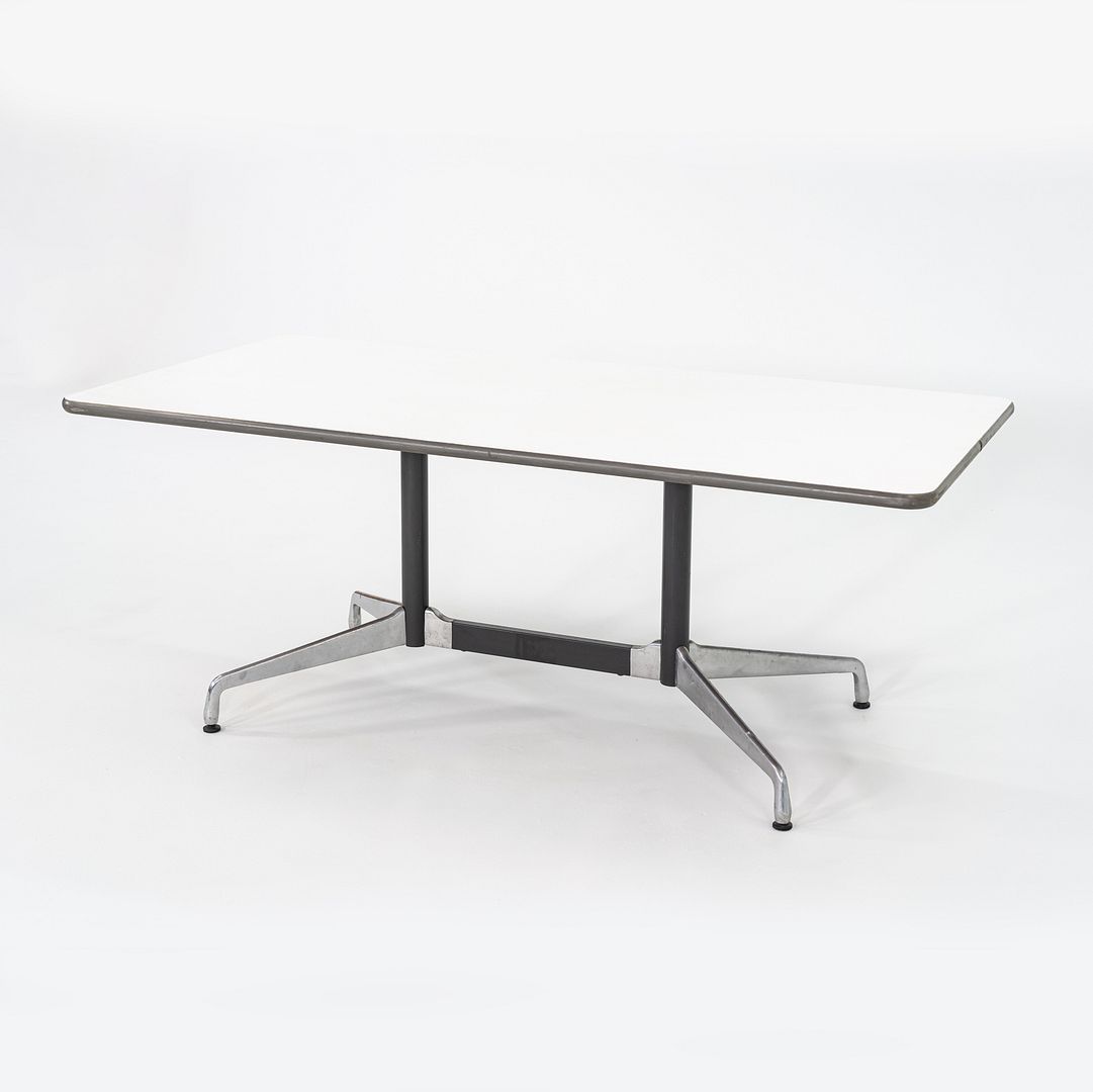 Segmented Conference Table, Model ET143
