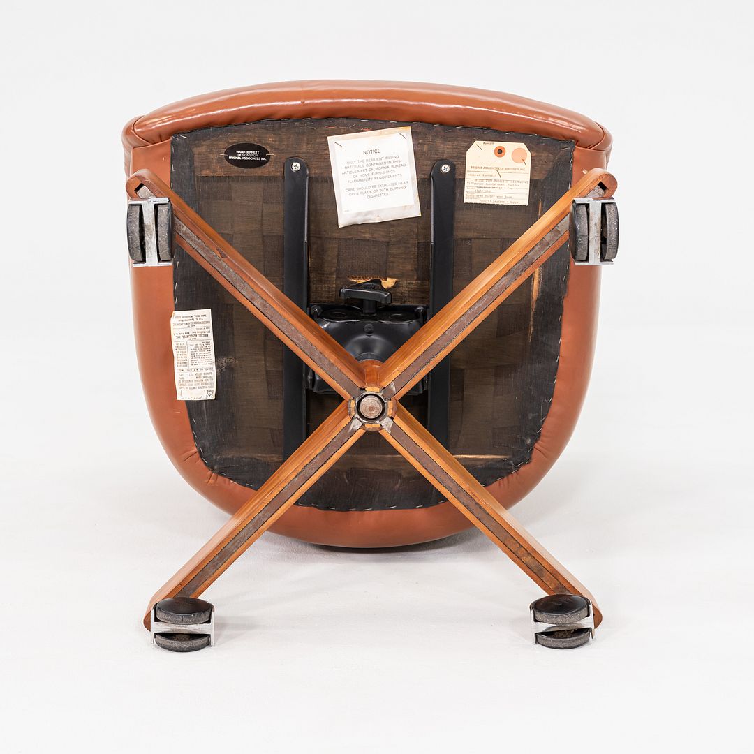 Executive Desk Chair