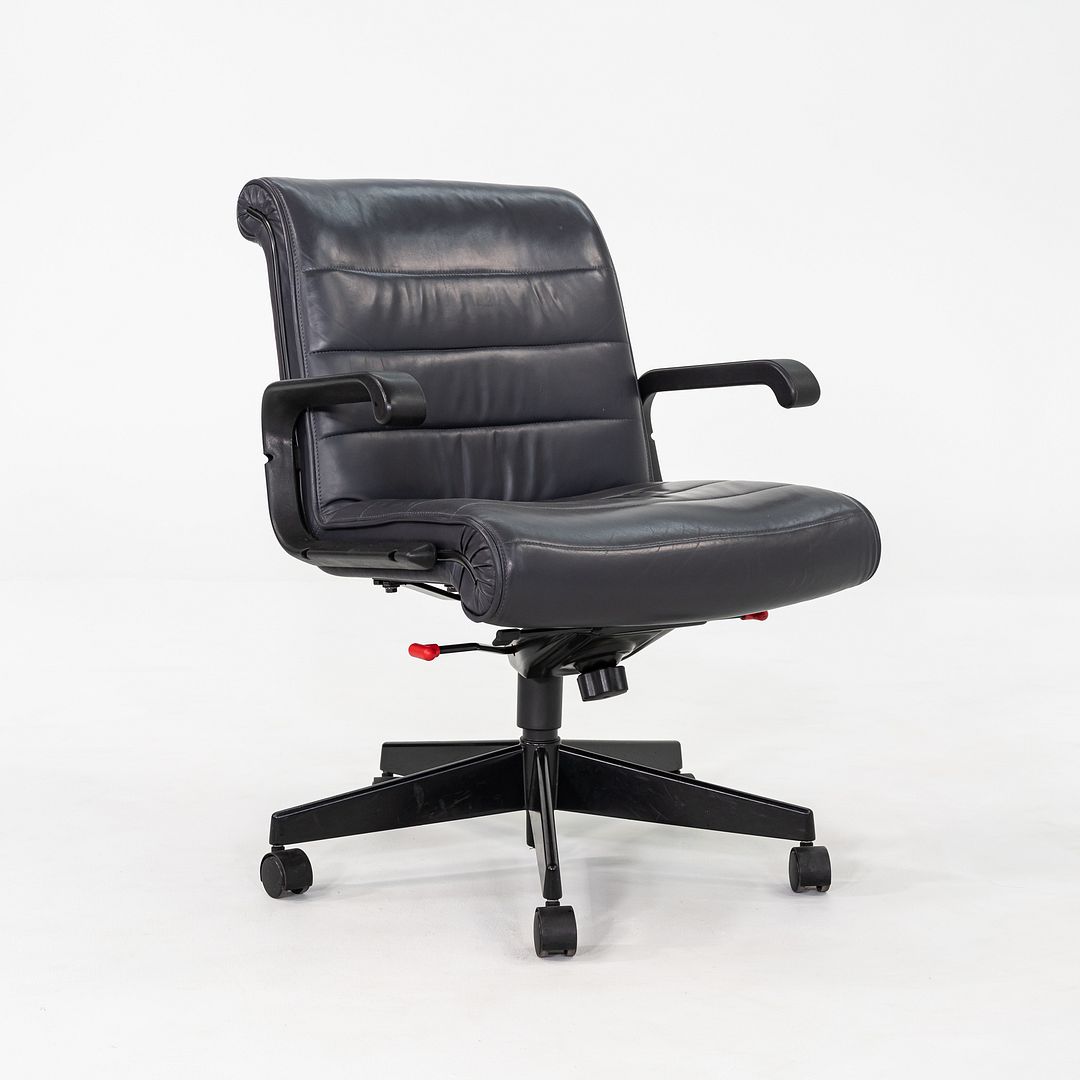 Management Desk Chair