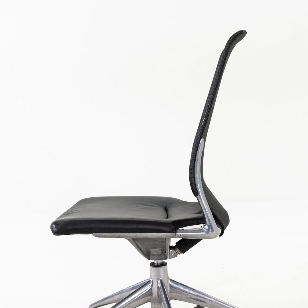 Armless Meda Desk Chair