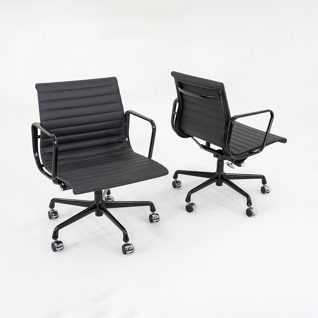 Aluminum Group Management Desk Chair, Model EA335