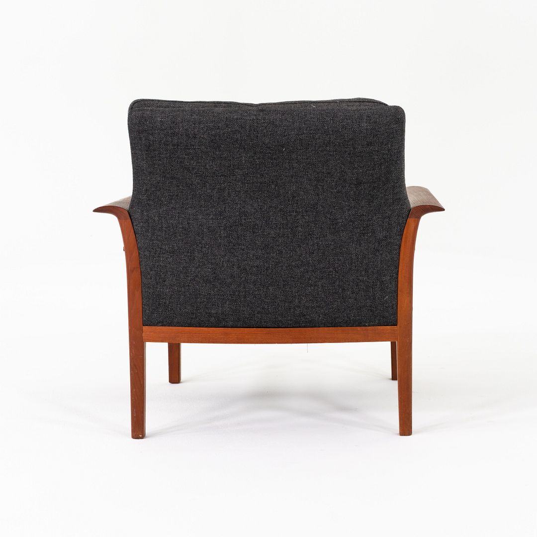 Model 500 Lounge Chair