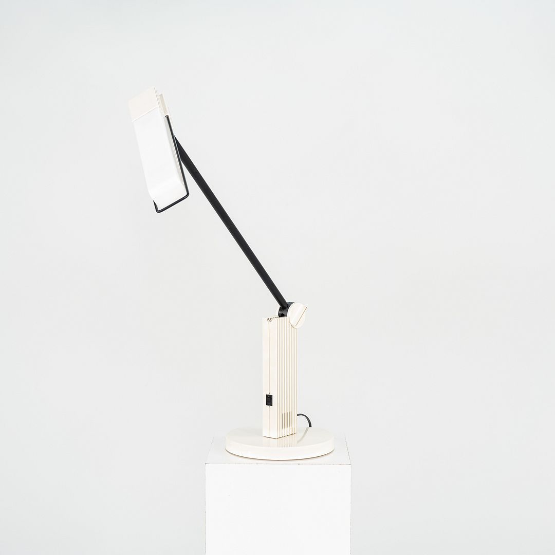 Alistro Lamp