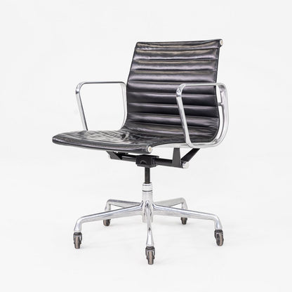 Aluminum Group Management Desk Chair, Model EA335