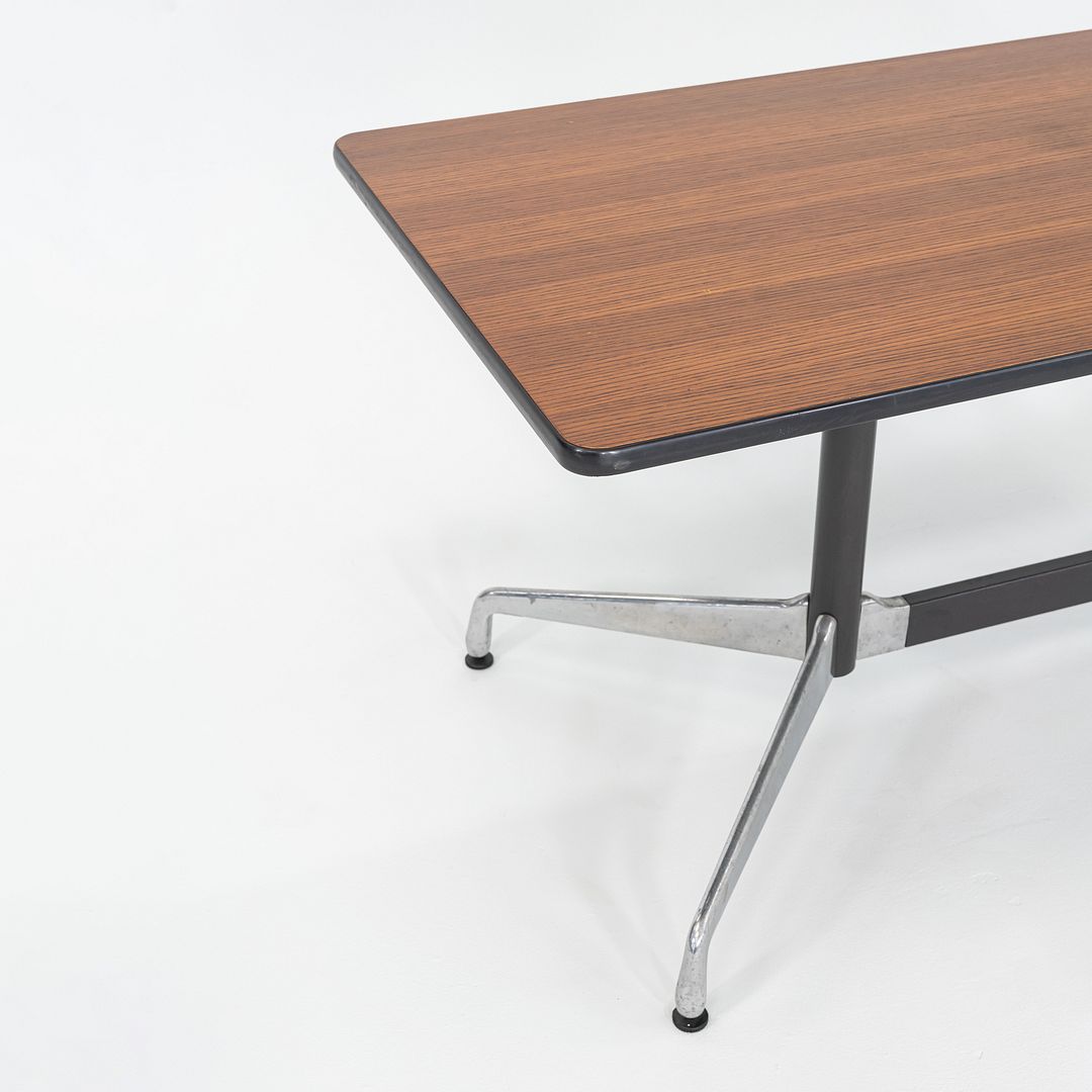 Segmented Conference Table, Model ET187