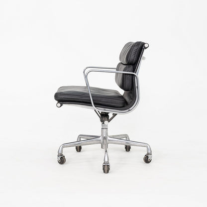 Soft Pad Management Chair, EA435