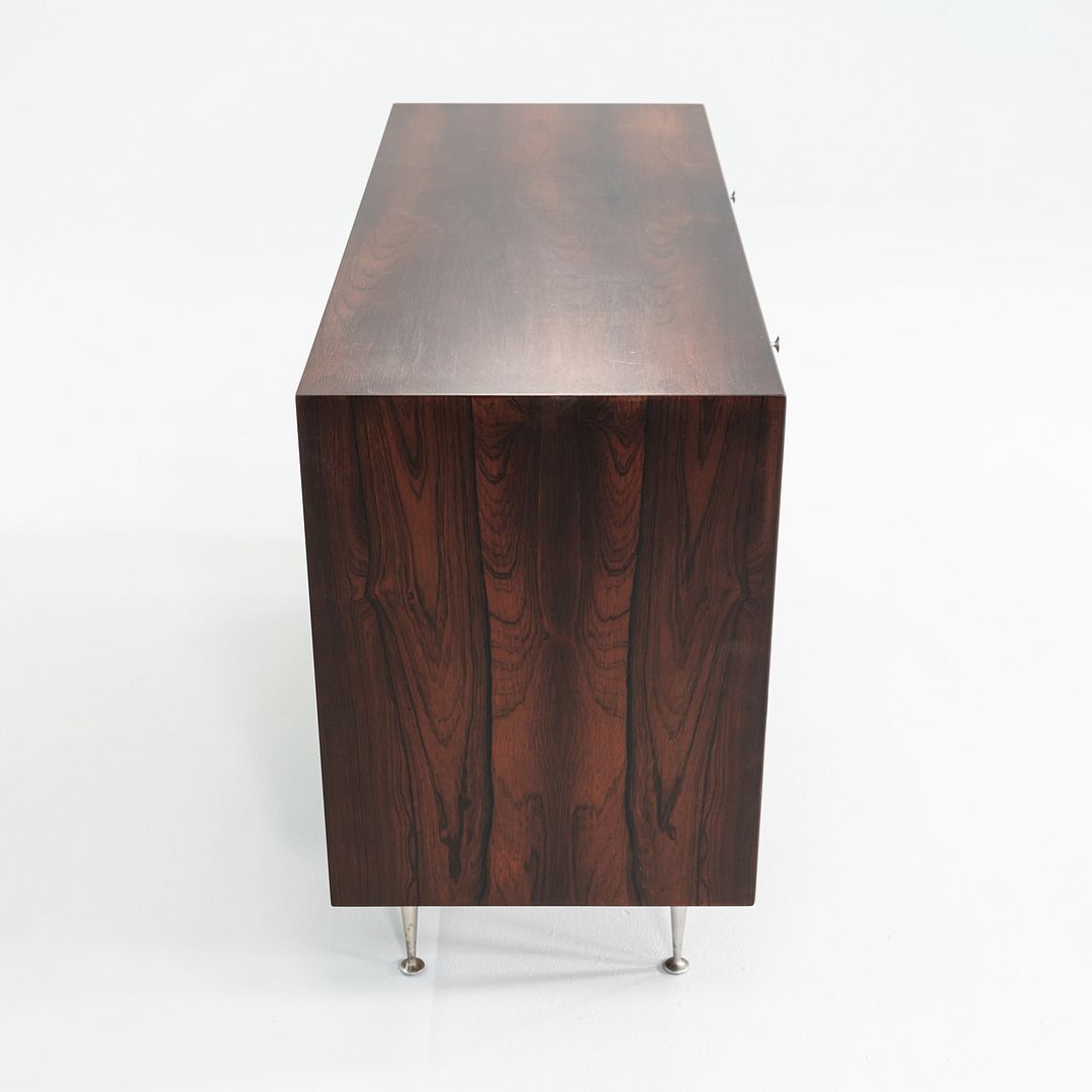 Thin Edge Rosewood 5221 8-Drawer Dresser