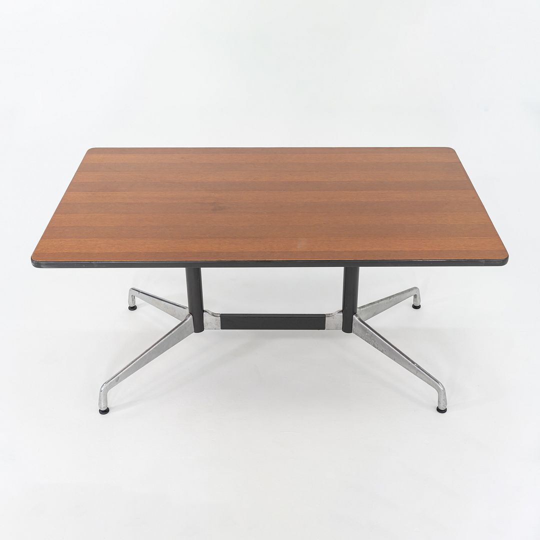 Segmented Conference Table, Model ET142