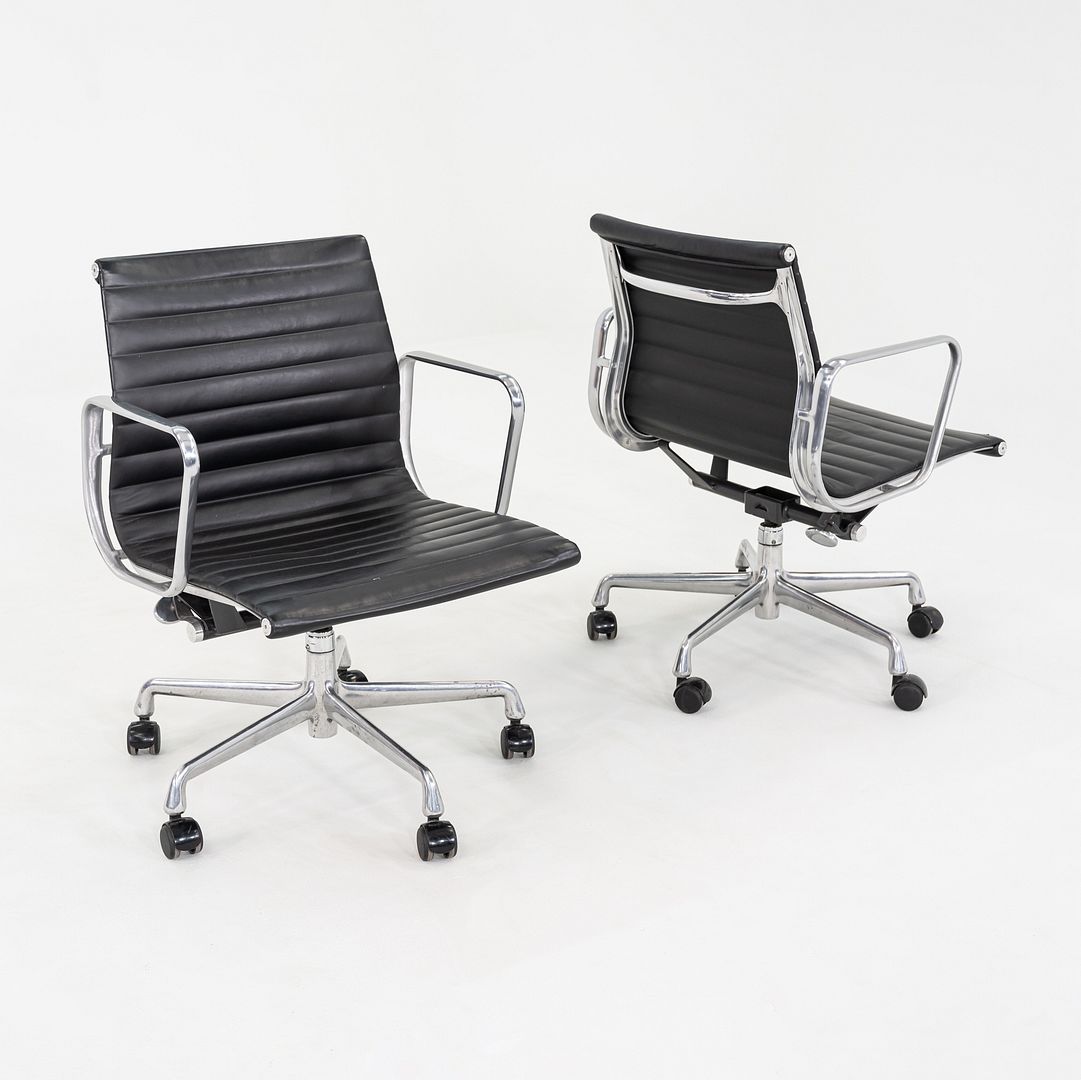 Aluminum Group Management Desk Chair, Model EA335