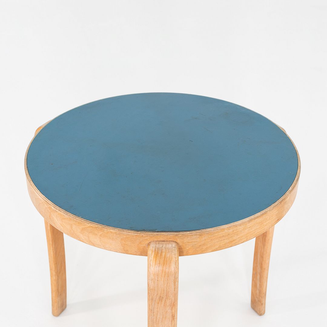 8000 Series Table