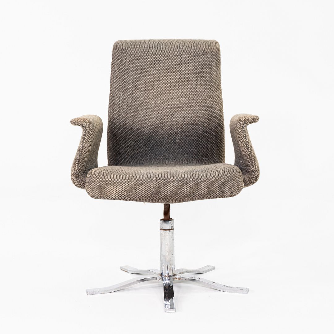 Cobra Armchair