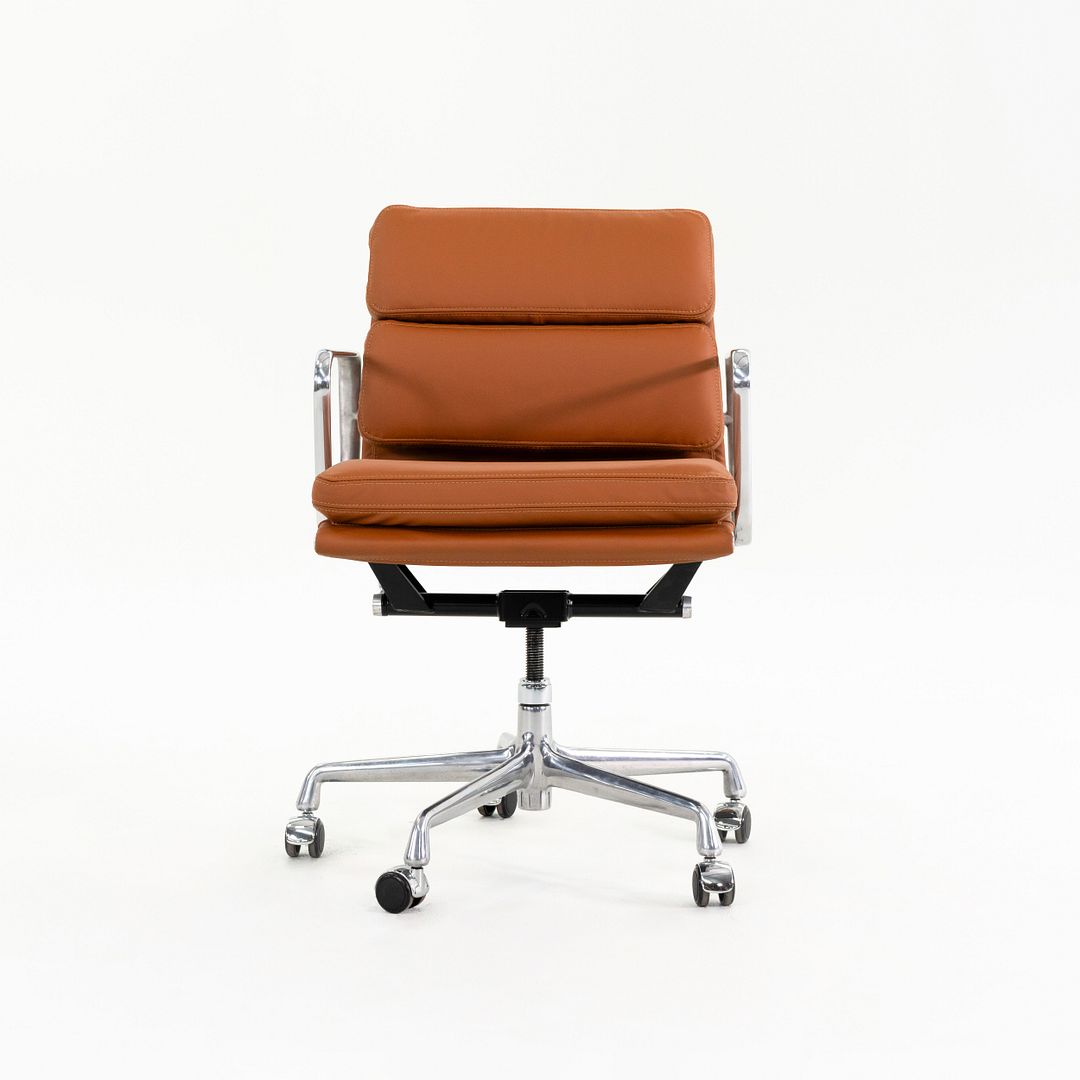 Soft Pad Management Desk Chair, Model EA435