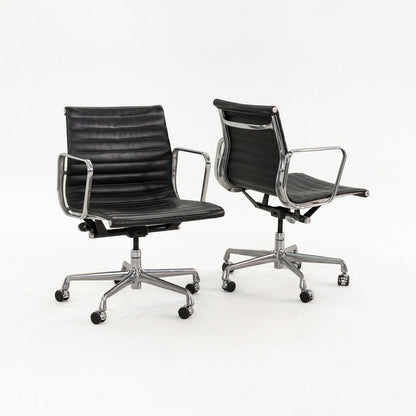 Aluminum Group Management Desk Chair, Model EA335