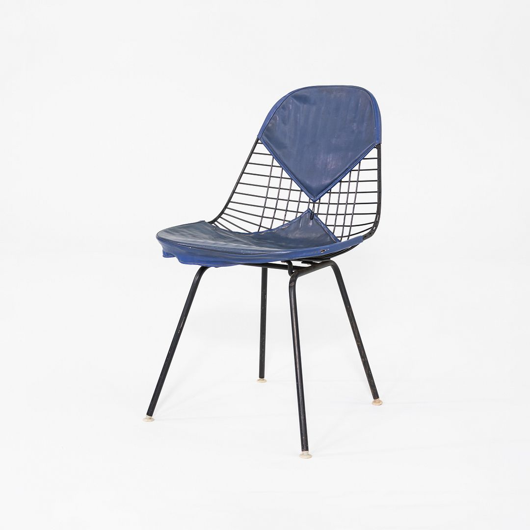 DKX-1 Chair
