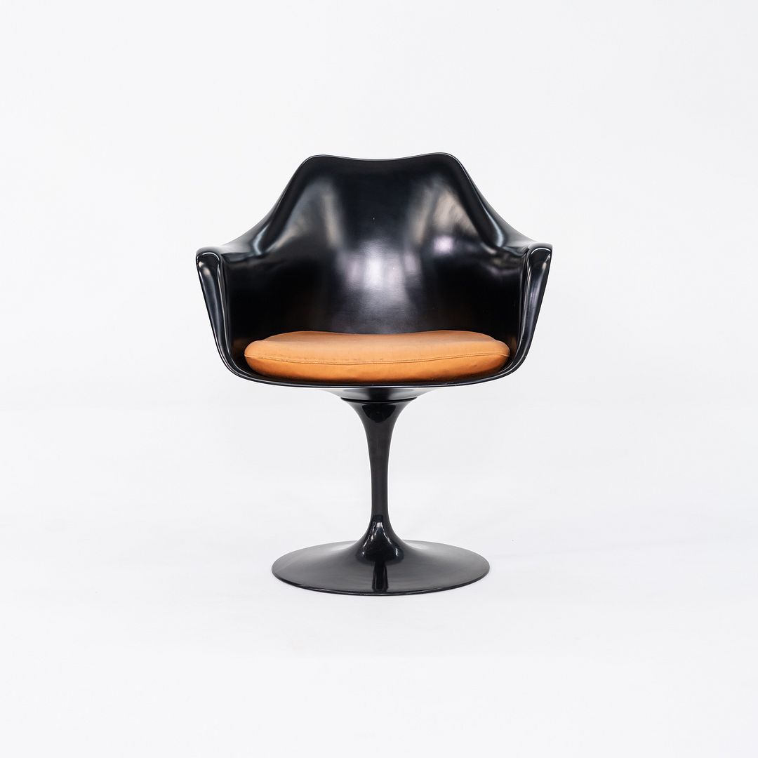 Saarinen Pedestal Tulip Armchair, Model 150 US
