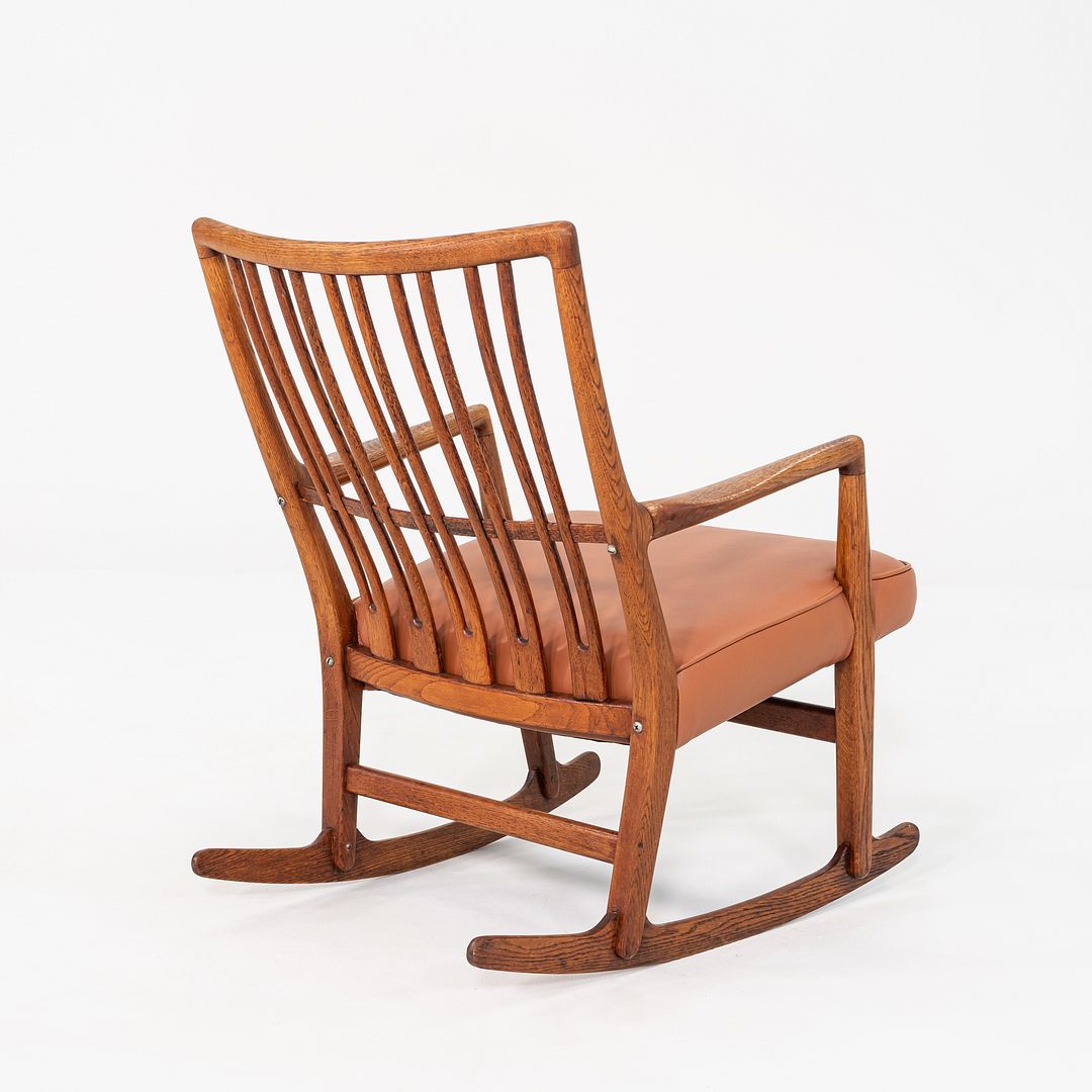 ML-33 Rocking Chair
