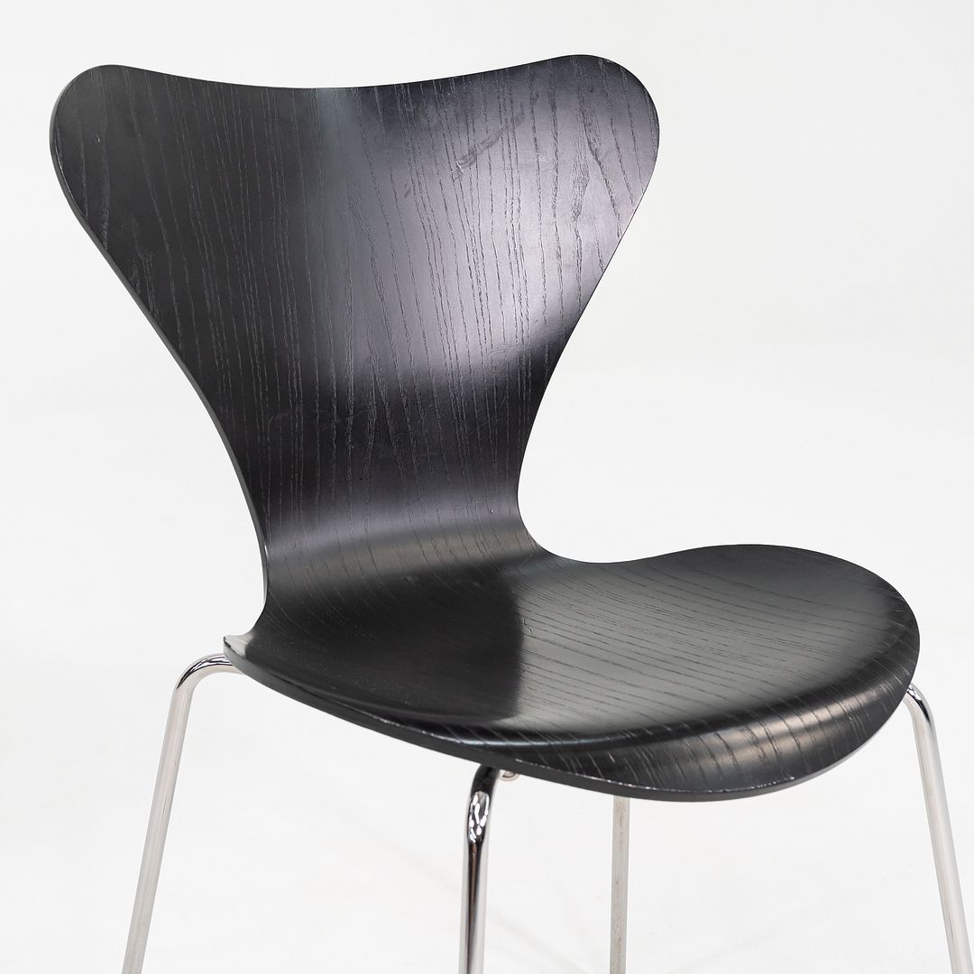 Series 7 Chair, Model 3107