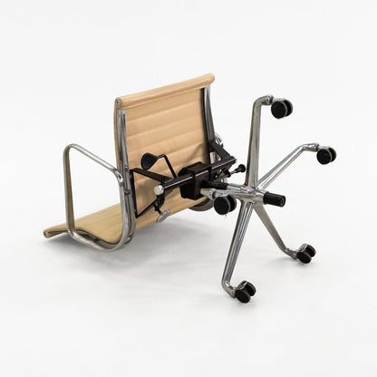 Aluminum Group Management Desk Chair, Model EA335
