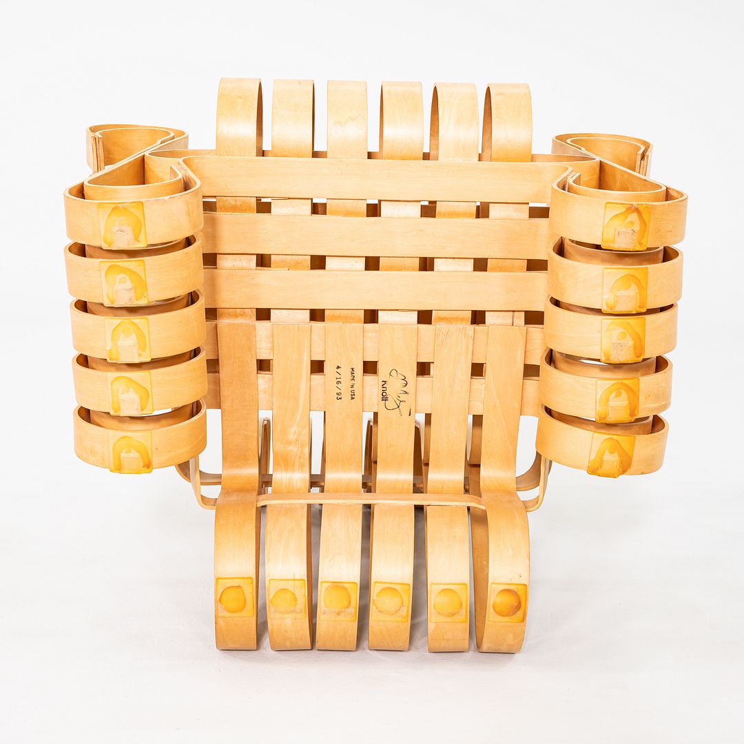 Power Play Lounge Chair