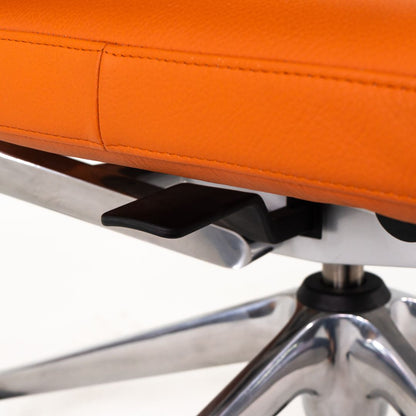AC 4 Desk Chair