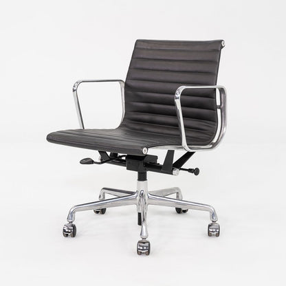 Aluminum Group Management Desk Chair, Model EA335
