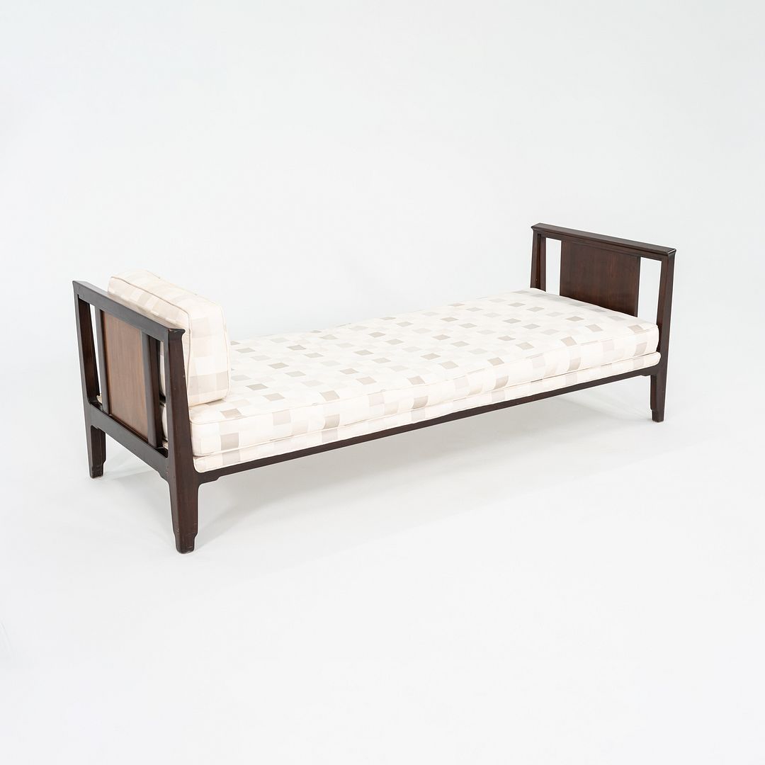 Model 5716 Daybed