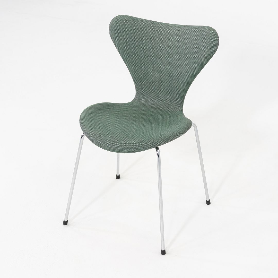 Series 7 Chair, Model 3107