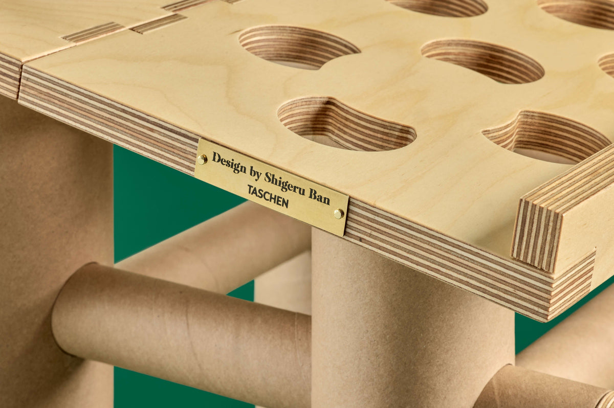 Shigeru Ban Bookstand